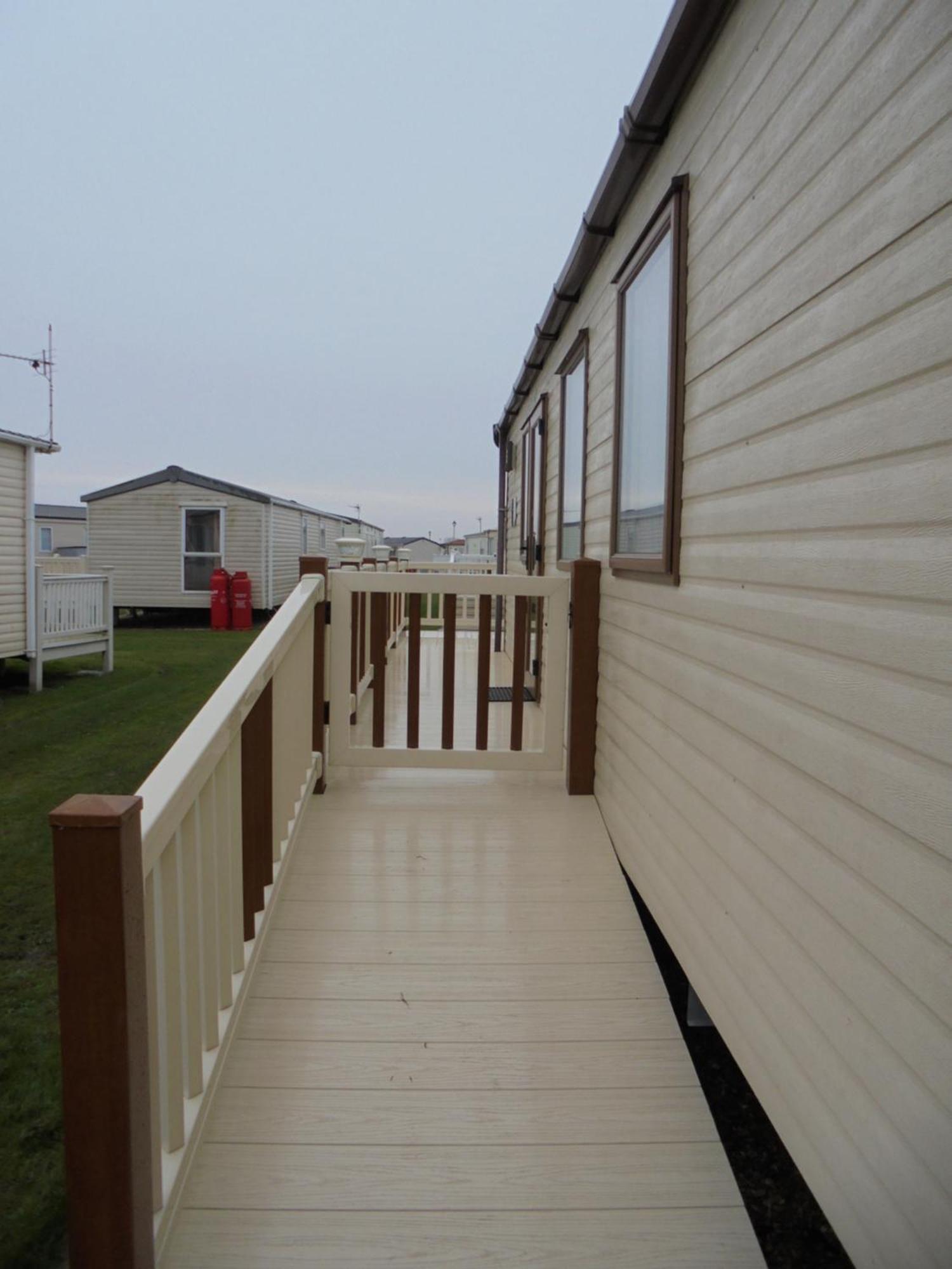 The Grange Ingoldmells: Elan 6 Berth, Central Heated, Wrap Around Decking 외부 사진